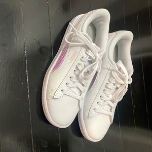 NWOT Puma Sneakers - Size 5C